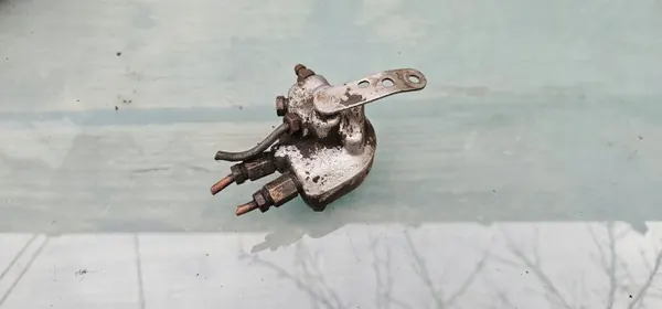 Mercedes bakfjädringsregulator OEM R1233280531 image 2
