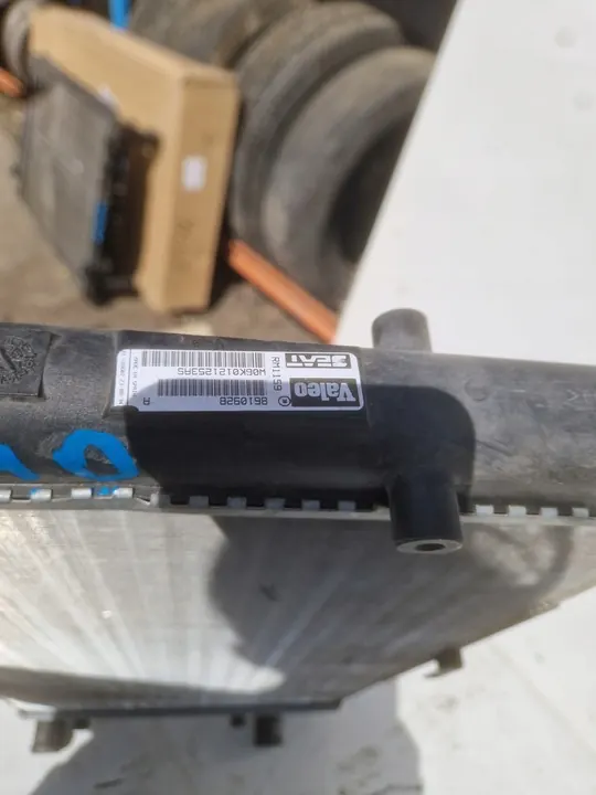 Radiador de agua VW POLO III 6K0121253AS image 7