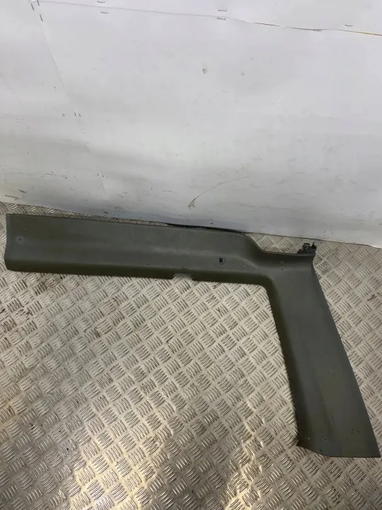 Volkswagen Multivan T4 pilaarbekleding OEM 705867246 image 2