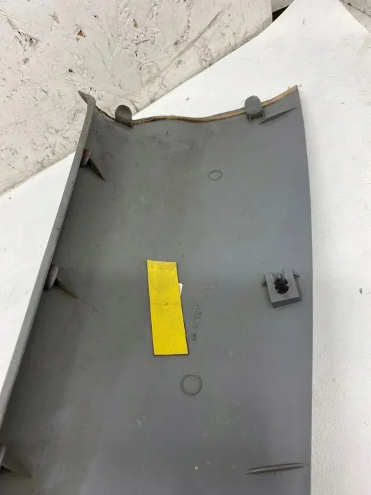 Volkswagen Multivan T4 pilaarbekleding OEM 705867246 image 9