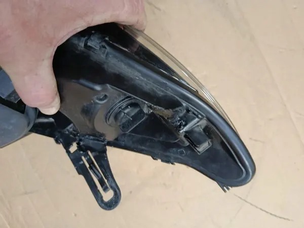 RENAULT MEGANE III LIFT 13- VASEN VALOTTAJARE REFLEKTORI OEM image 7