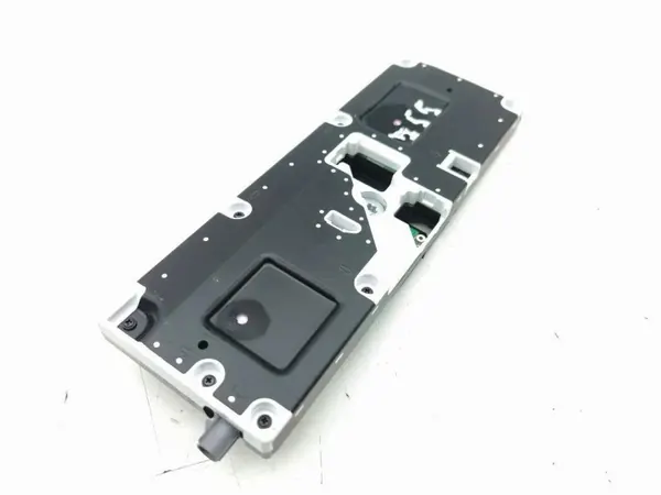 VW Antenneversterker OEM 5WA035741A - Gebruikt image 3