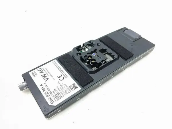 VW Antenneversterker OEM 5WA035741A - Gebruikt image 6