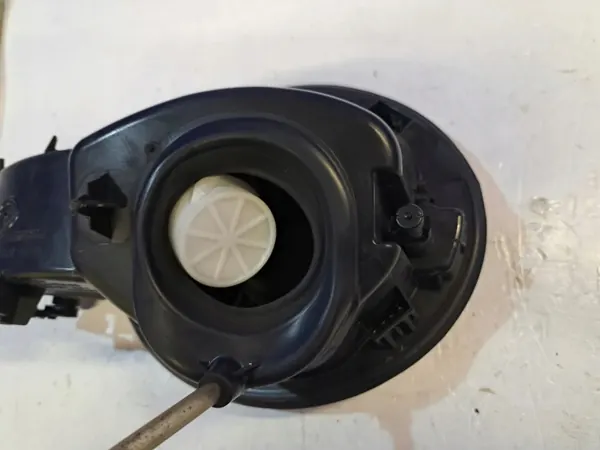 Tankklep OEM GX7327936BC voor Jaguar XF X260 image 4