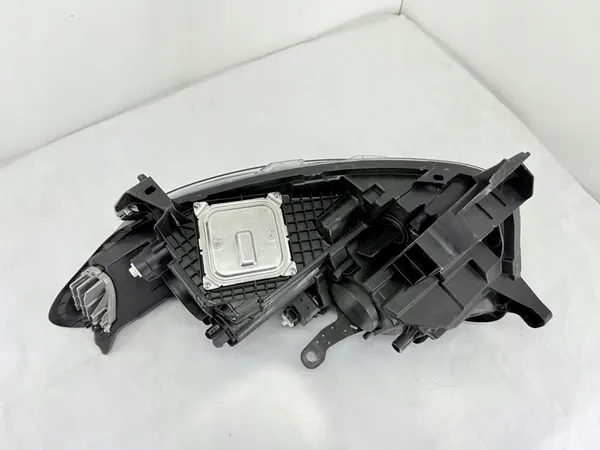 Oikea etuvalaisin Renault Kadjar 2015 image 6