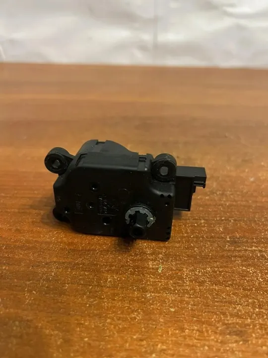 Motor de compuerta OEM 2241 para Mercedes-Benz C W203 2005 image 5