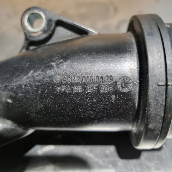 Pescoço de enchimento óleo OEM A6420108107 Mercedes image 3