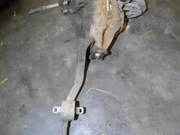 Mercedes Vito W639 takatela OEM 6393610105 image 3