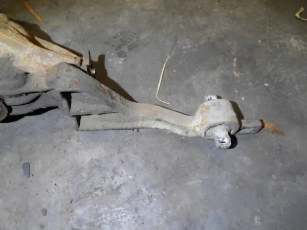 Mercedes Vito W639 takatela OEM 6393610105 image 5