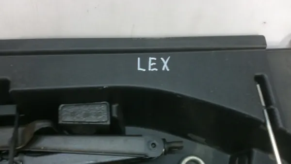 Bakluckorganizer OEM ANTERCENTRUM för Lexus RX II 03- image 3