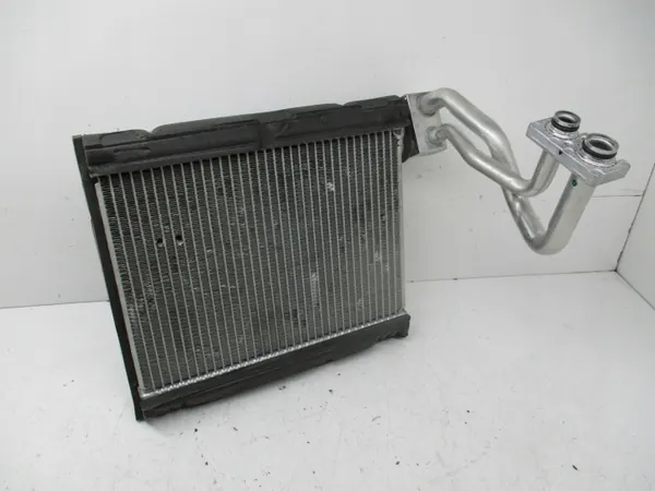i-miev c-zero ion ilmastointihöyrystin - OEM-osat image 2