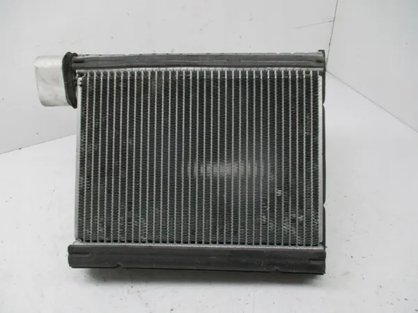 i-miev c-zero ion ilmastointihöyrystin - OEM-osat image 4