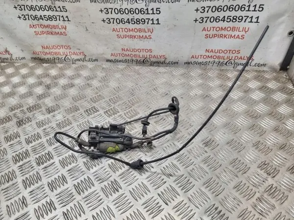 VW Touran I Polttoainepumppu Webasto 1T0201607S image 4