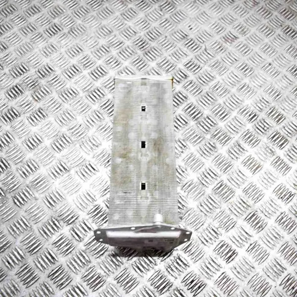 BMW 3 Motorutrymmen Delar 2.0L 135kw OEM 72344186 image 3