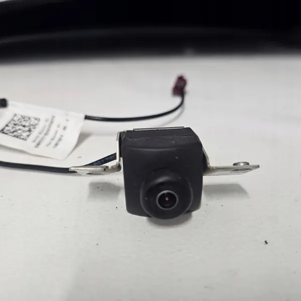 Caméra de recul Tesla Model X Plaid 2022 OEM 148792400E image 3