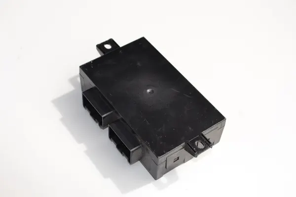 Bagageutrymmets Kontrollmodul Volvo V70 III Lift OE 31402469 image 2