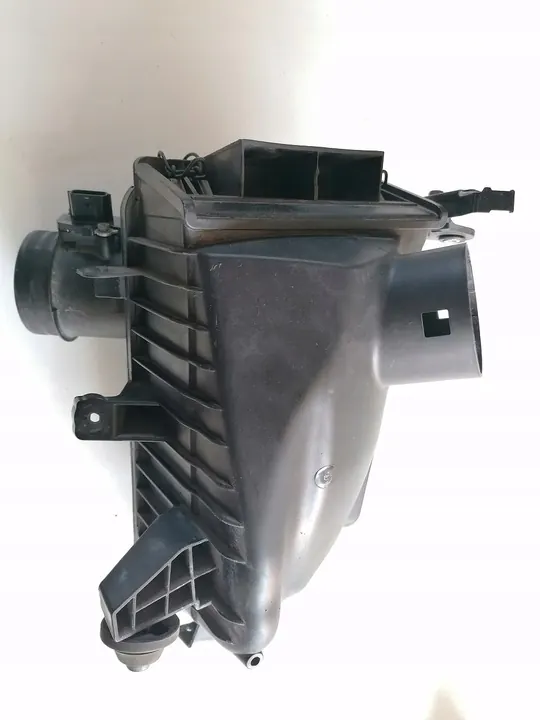 Nissan Qashqai J10 Ilmansuodattimen Kotelo 2.0 DCI image 2