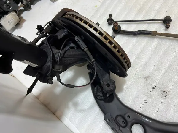 MAZDA 3 BP Sospensione Destra 2021 OEM KKIJUJ1111212ED2X image 6