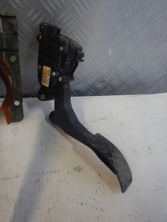 VW Amarok Pedalen 6Q1723503P image 2