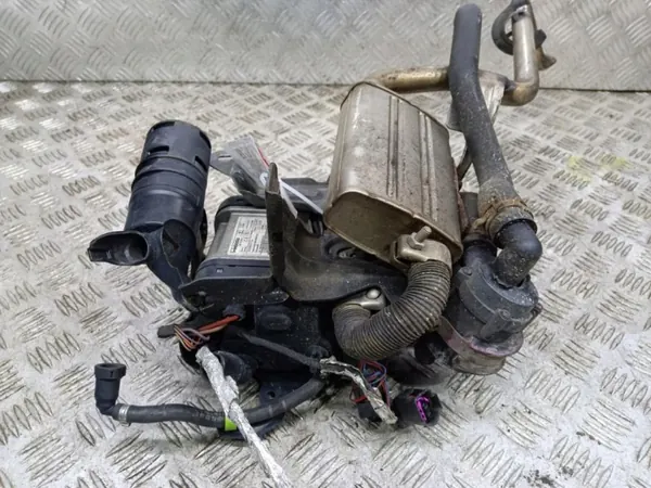 Webasto-lämmittin OEM Wrakowisko-12719- VW Touranille image 2