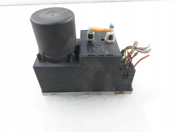 Keskitulppapumppu OEM 8D0962257C - Käytetty image 2