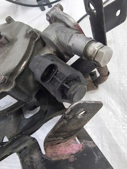 Reductor de gas Opel OEM 13487339 para Adam/Corsa E 1.4 image 7