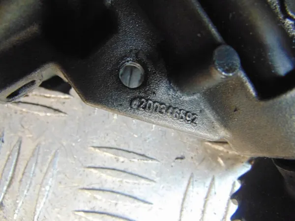 Pompe à huile OEM 8200345633 pour Nissan Qashqai 2.0L image 4