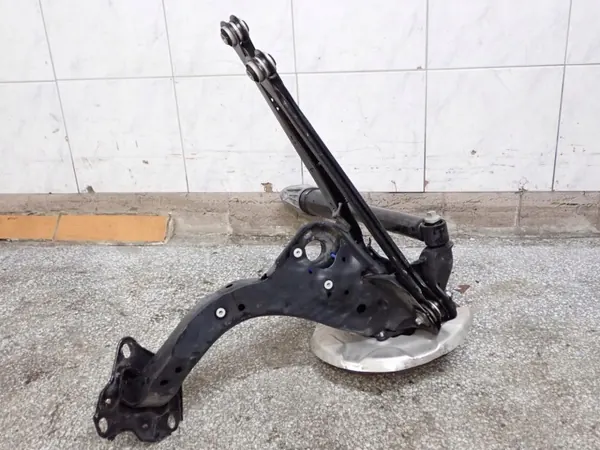 OEM 5A28A84 Pyöränkannatin Oikea Taka BMW X1 U11 image 5