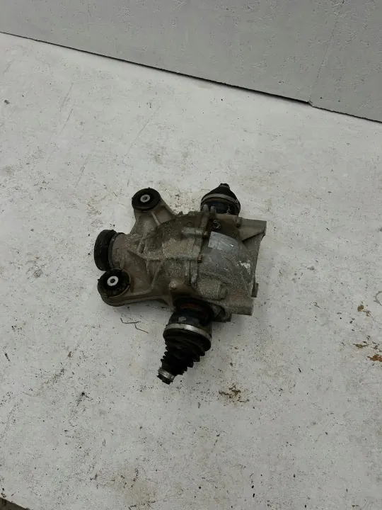 Bakre differential MOST HK83-4A213-FD 3.23 Velar L560 image 2