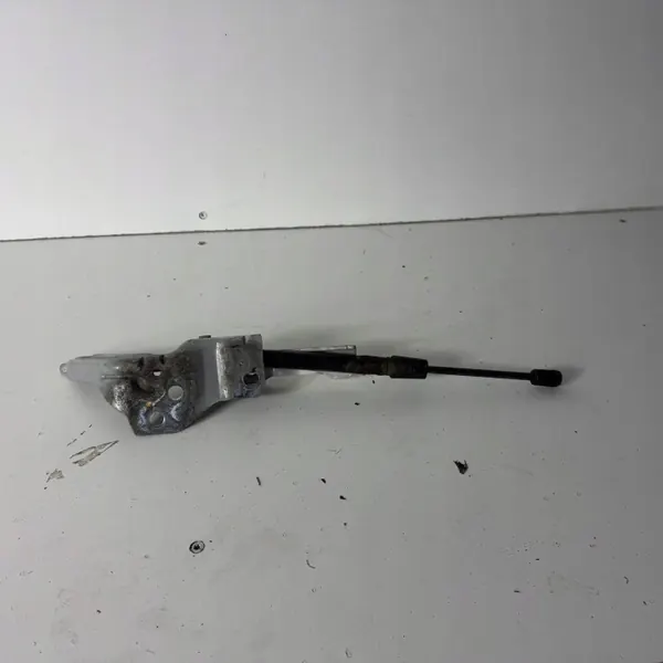 Konepellitukijoukko OEM JPF811613Z000 Hyundai i40:lle image 3