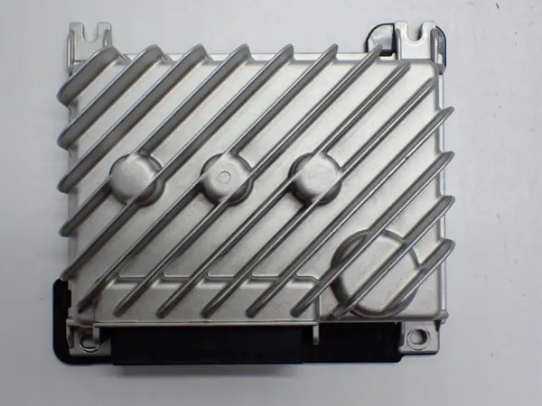 OEM 11N035456 radion vahvistin Ford Capri EV:lle image 2