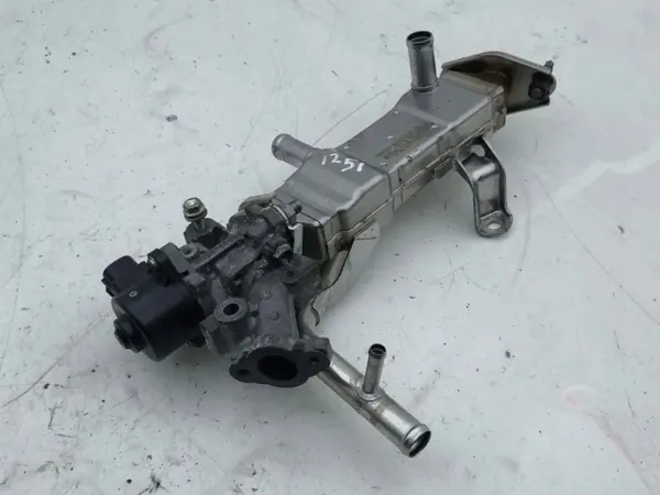 Arrefecedor EGR Lexus CT 200H OEM 2560137010 image 2