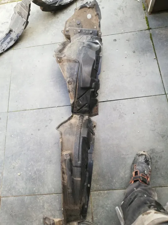 TOYOTA COROLLA E16 Front Right Wheel Arch 15- image 4