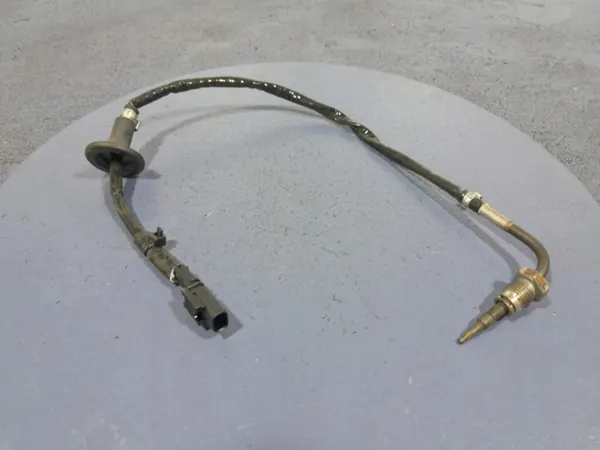 Sensor Temperatura Escape OEM 39230-07BC0 para Hyundai i20 image 2