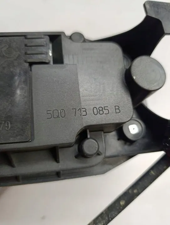 Audi Q2 16-19 2.0 TDI Schaltgestänge OEM 5Q0713085B image 10