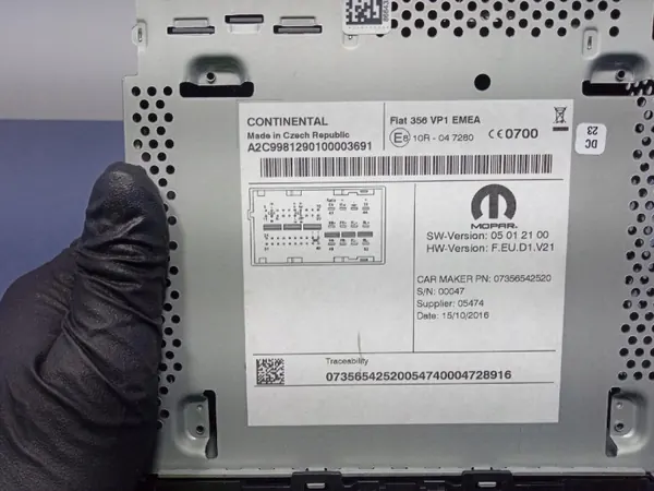 Fiat Tipo II Werksradio OEM 07356542520 image 5