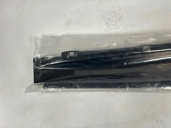 OEM 7P6839902C Garniture Pilier Droit Arrière image 6