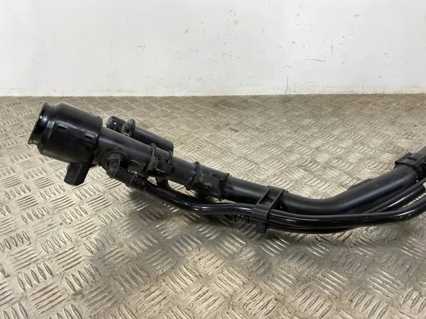 Bocal de Combustível Kia OE OEM FOB36633 - Usado image 6