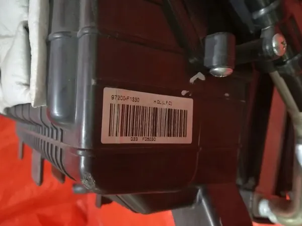 NAGRZEWNICA KIA SPORTAGE IV 97200-F1330 image 3