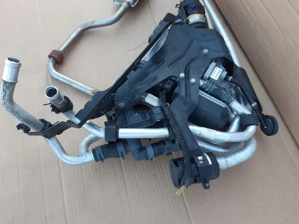 Audi Q7 Lift OEM 4L0265105N 4L0910105 - Usado image 4