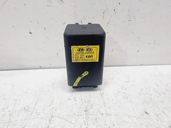 Relé Hyundai OEM 952402W000 para I30 1.4L Diesel image 2