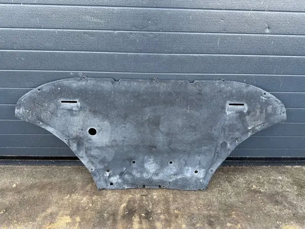 Audi Q7 Q8 Motorunterschutz OEM 4M0825235B image 2