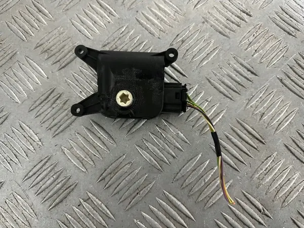 Lancia Delta III Heizungsmotorstecker OEM 0132801312 image 5