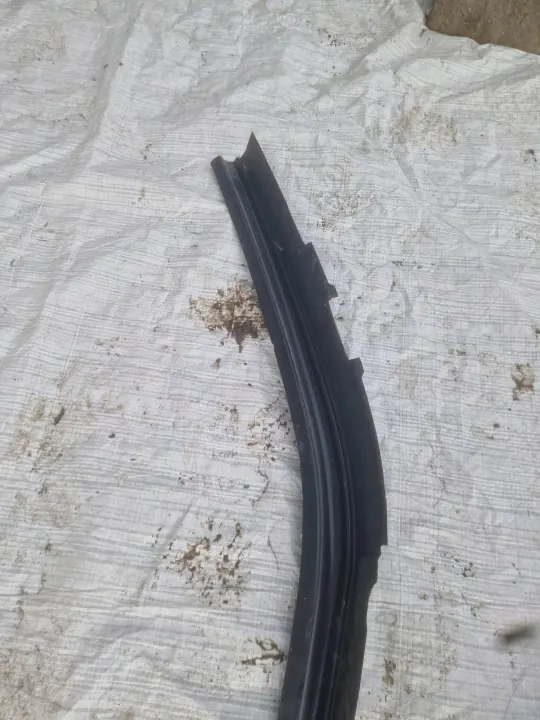 Garniture de pilier pare-brise avant VW Polo 6N3 image 8