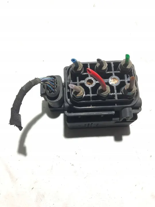 Distribuidor de ar Audi A8 D3 4.0 TDI OEM 15152400052 image 2