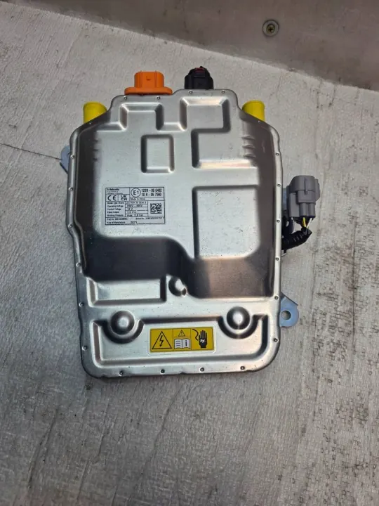 Pompe de circulation Webasto OEM 122R000482 pour Toyota Mirai image 7
