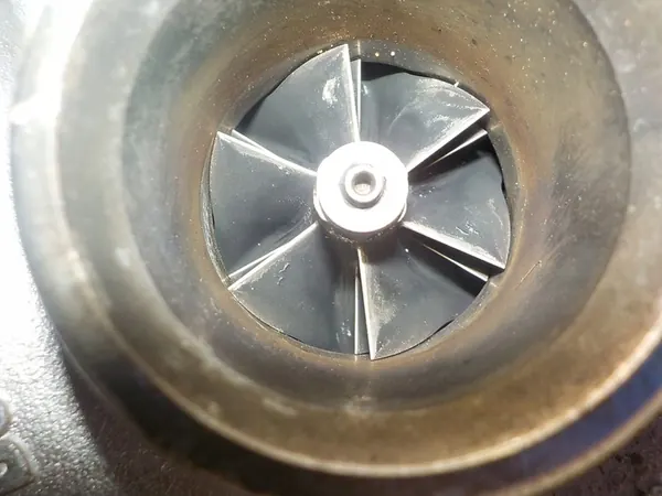 SAAB 9-3 VECTRA 1.9 CDTI TURBOCOMPRESOR 55215256 image 8