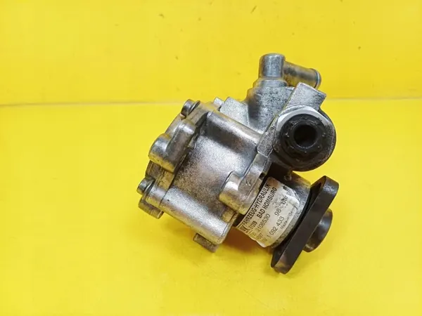 Pompe de direction OEM DRC100134 pour BMW E36 1.6 Essence image 7