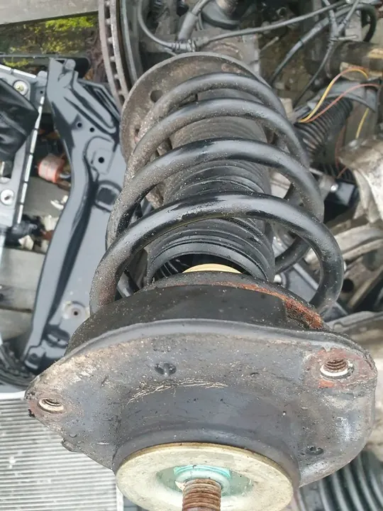 Radiador de óleo VW Volkswagen GOLF V 2006 1.4 tsi 03C117021J image 5