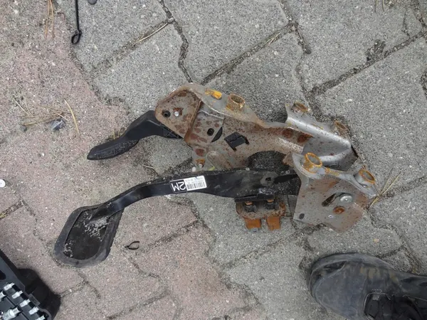 Nissan Qashqai II J11 Gaspedal image 2